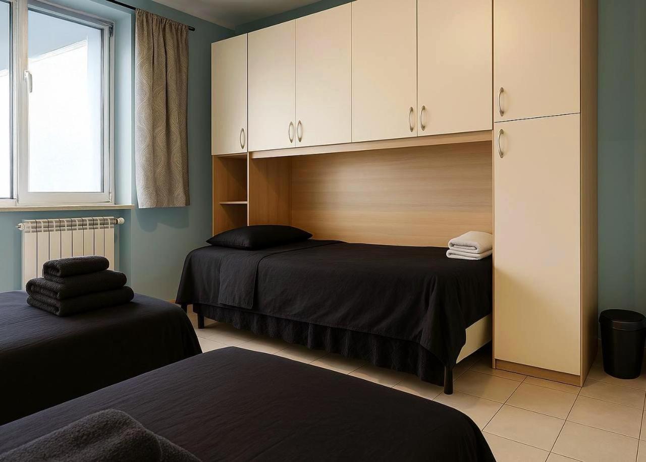Room Malpensa - Servizio Taxi Mxp Da 20 Euro Lonate Pozzolo Luaran gambar